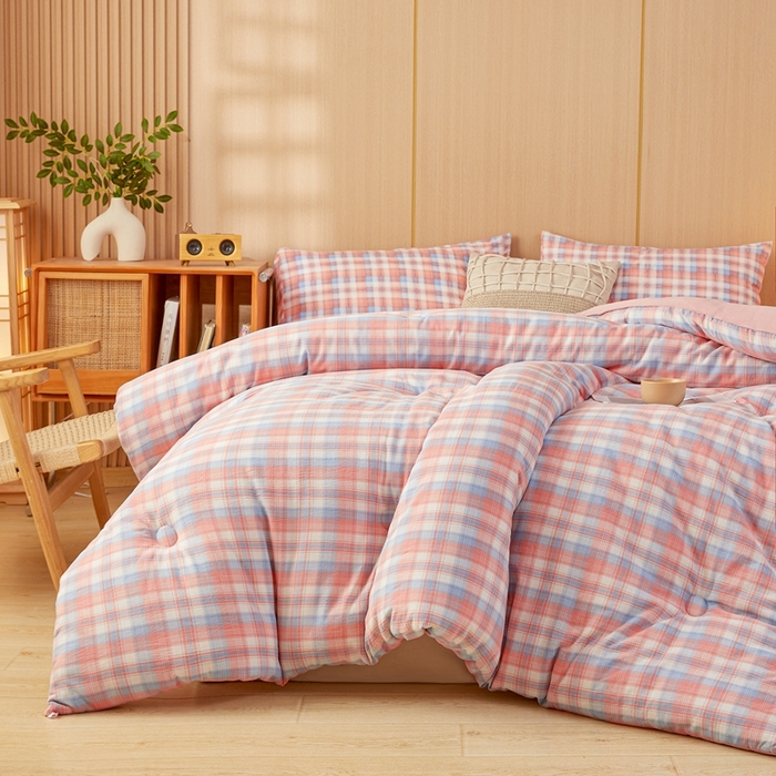 91家纺网 家纺一手货源 找家纺 美尔惠家纺 2025新款无印水洗棉格子春秋被冬被被子被芯学生季被芯 云舒粉