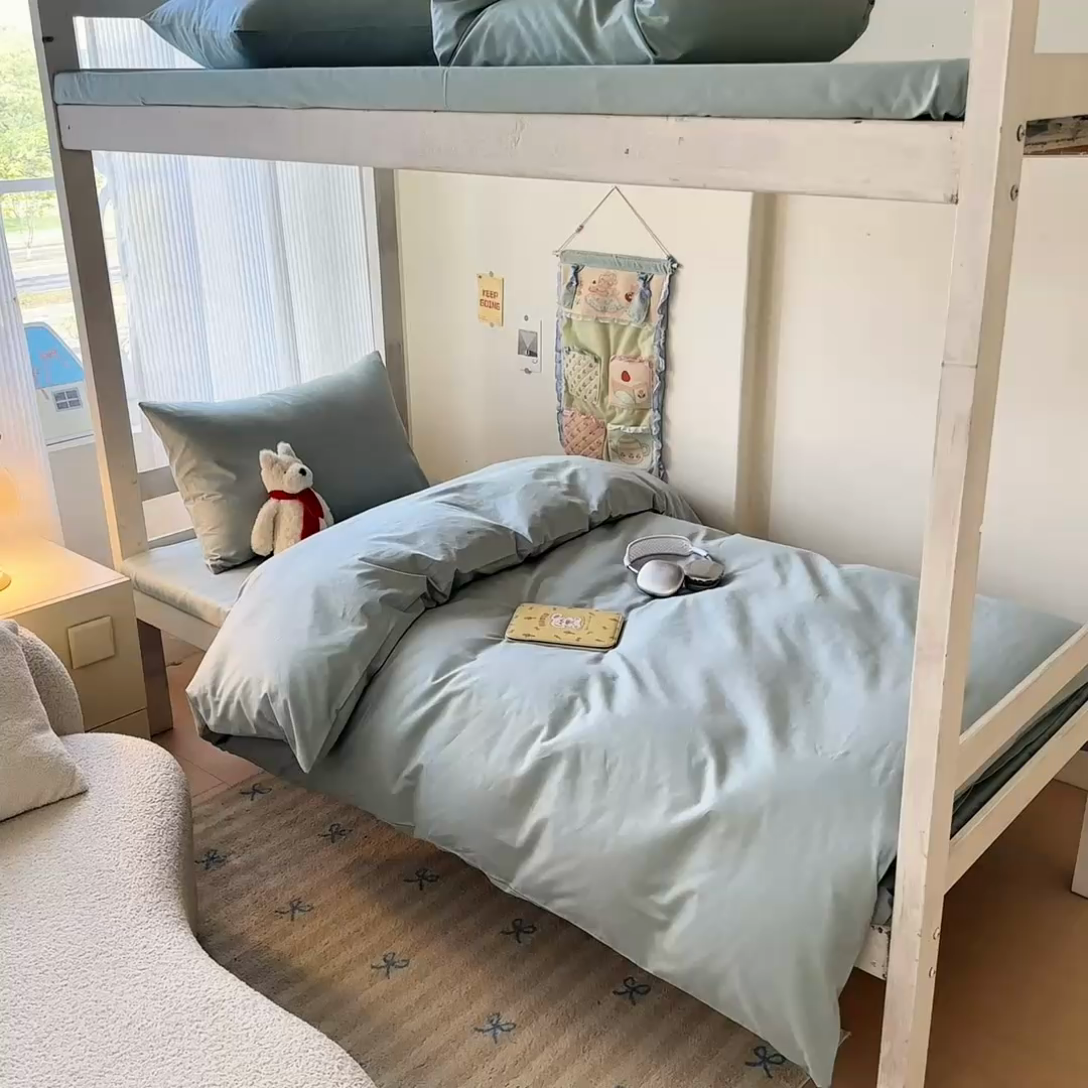 91家纺网 家纺一手货源 找家纺 简冠家纺 2025新款13372全棉纯色学生三件套 浅绿