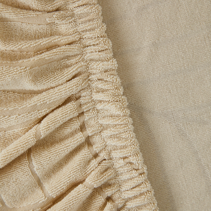 91家纺网 家纺一手货源 找家纺 逐日沙发套2025新款大树叶沙发床套 防水提花大树叶 -米黄