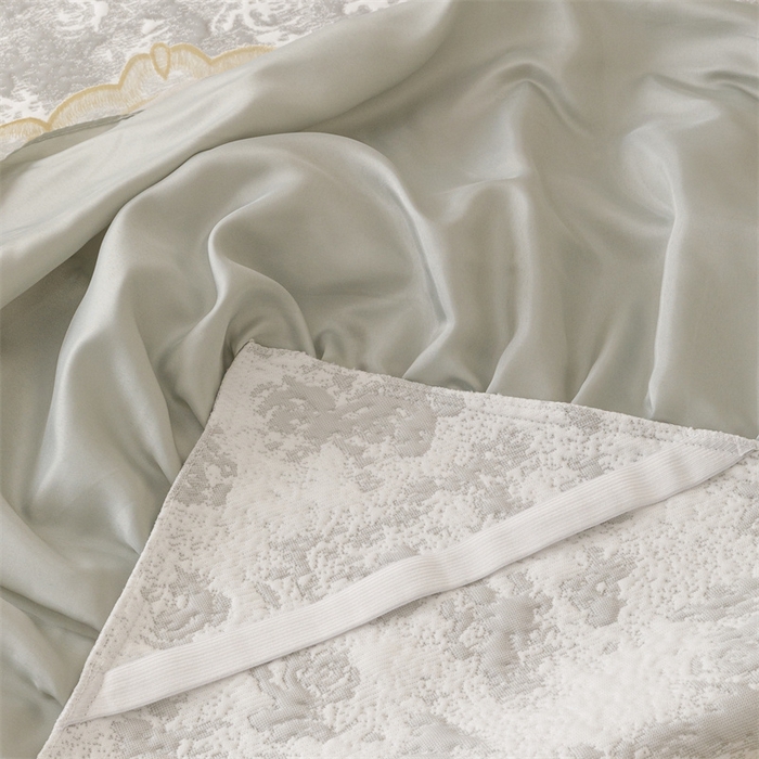 91家纺网 家纺一手货源 找家纺 好儿喜家纺 2025新款海洋丝凉感豆豆床裙凉席-巴黎玫瑰 巴黎玫瑰灰