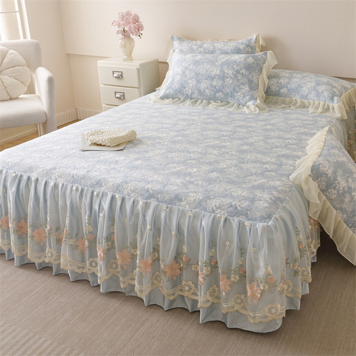 91家纺网 家纺一手货源 找家纺 好儿喜家纺 2025新款海洋丝凉感豆豆床裙凉席-巴黎玫瑰 巴黎玫瑰蓝