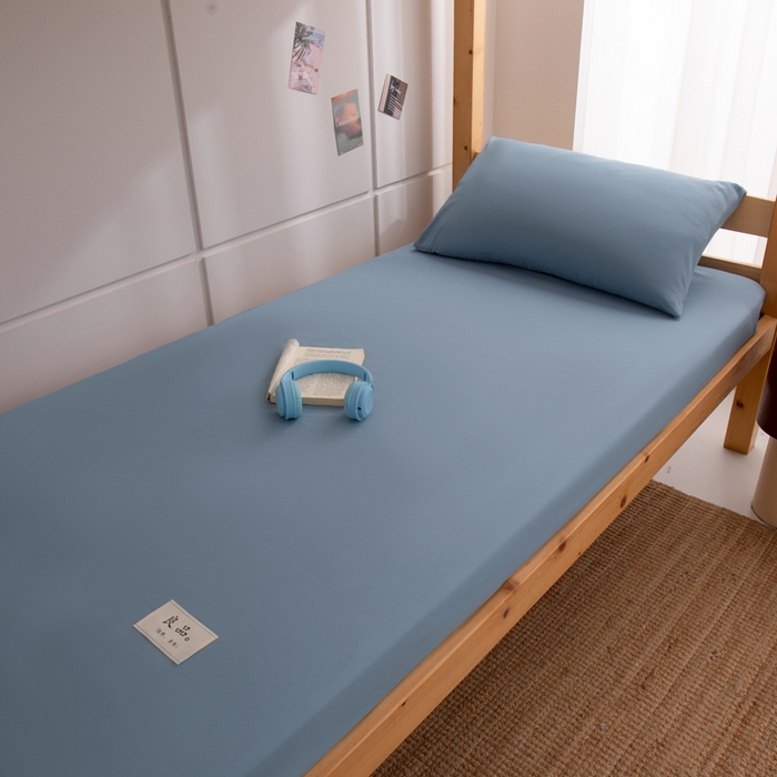 91家纺网 家纺一手货源 找家纺 暖季家纺2025新款无印风学生防水床笠 防水-海水蓝