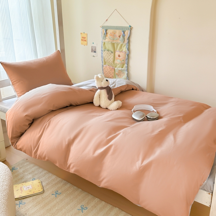 91家纺网 家纺一手货源 找家纺 简冠家纺 2025新款13372全棉纯色学生三件套 藕粉+浅灰