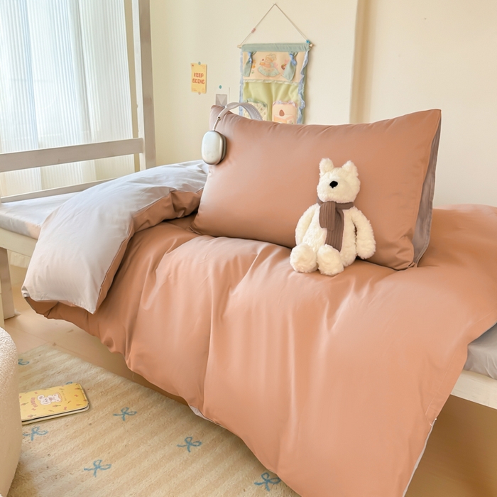 91家纺网 家纺一手货源 找家纺 简冠家纺 2025新款13372全棉纯色学生三件套 藕粉+浅灰