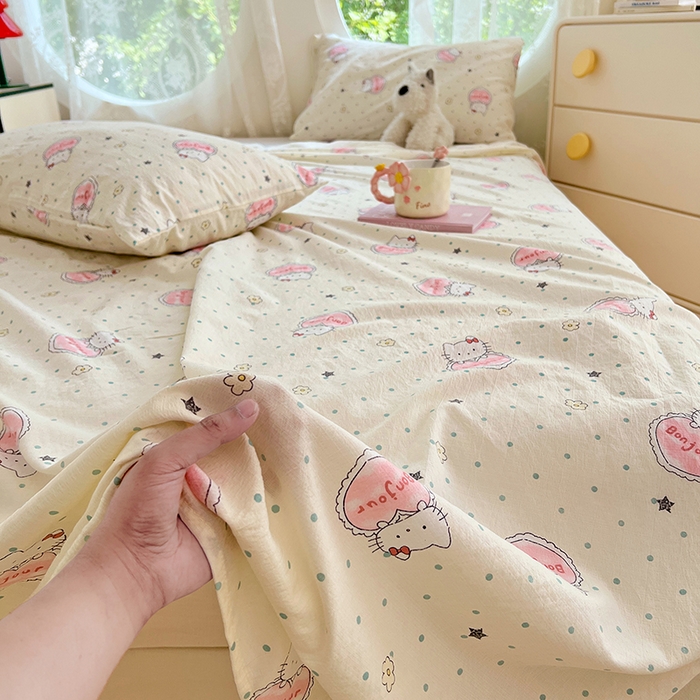 91家纺网 家纺一手货源 找家纺 卡迪熊家纺 2025新款印花木m双层纱床单系列 木m双层纱-萌球喵喵