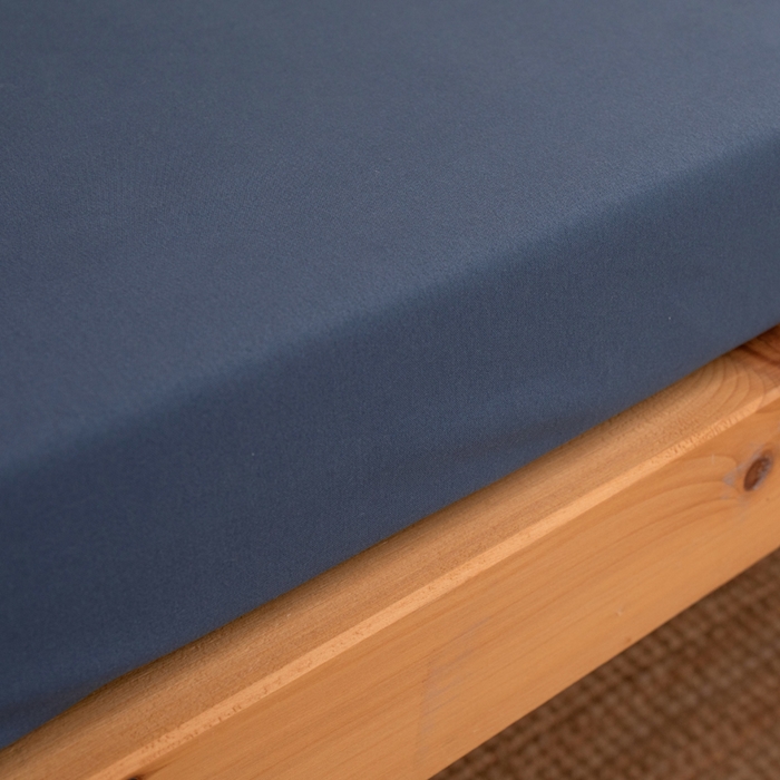 91家纺网 家纺一手货源 找家纺 暖季家纺2025新款无印风学生防水床笠 防水-黛蓝色