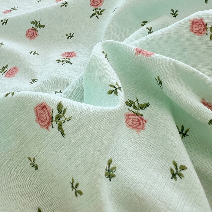 91家纺网 家纺一手货源 找家纺 卡迪熊家纺 2025新款印花木m双层纱床单系列 木m双层纱-芳香玫瑰