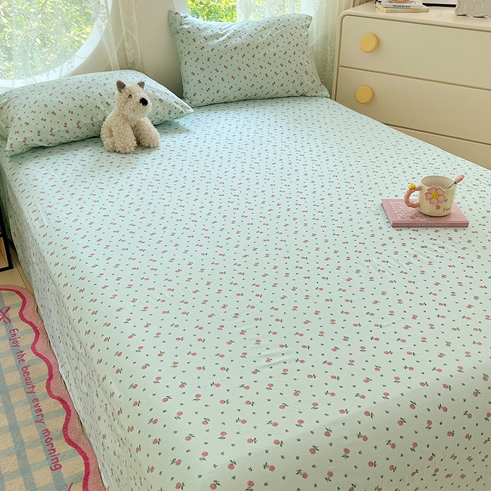 91家纺网 家纺一手货源 找家纺 卡迪熊家纺 2025新款印花木m双层纱床单系列 木m双层纱-芳香玫瑰