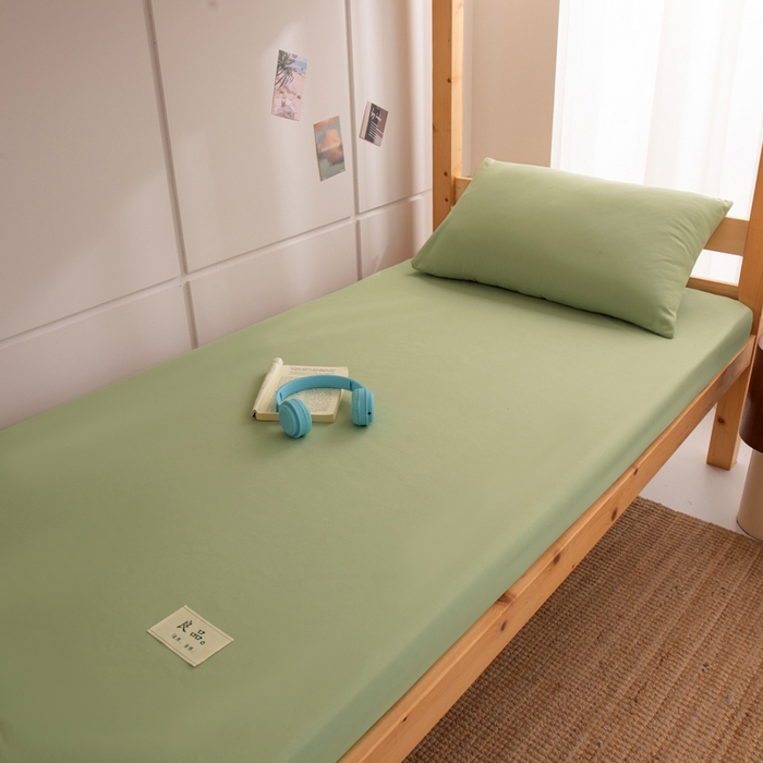 91家纺网 家纺一手货源 找家纺 暖季家纺2025新款无印风学生防水床笠 防水-青草绿