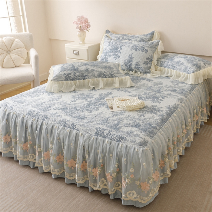 91家纺网 家纺一手货源 找家纺 好儿喜家纺 2025新款海洋丝凉感豆豆床裙凉席-巴黎玫瑰 挪威森林蓝