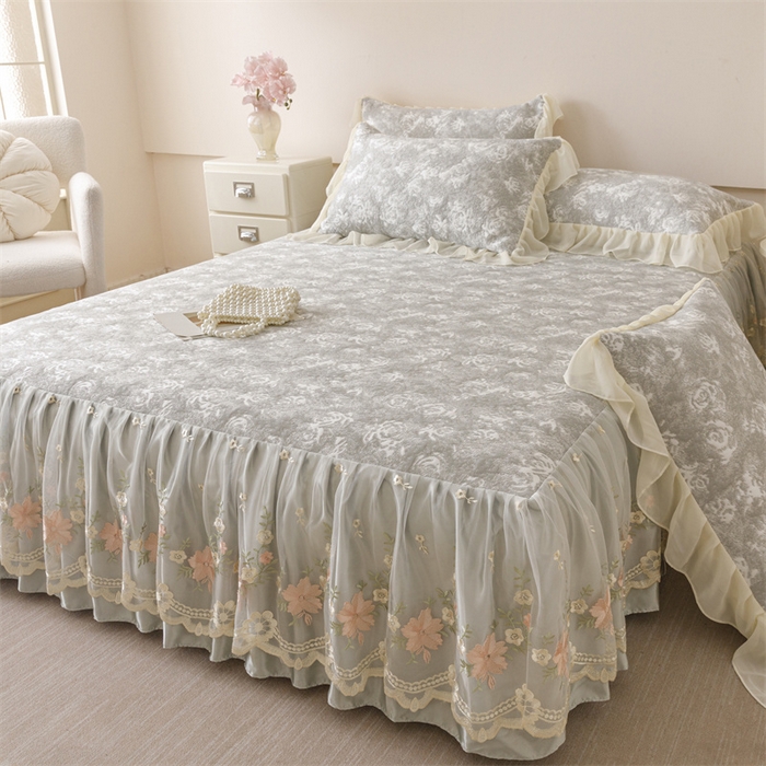 91家纺网 家纺一手货源 找家纺 好儿喜家纺 2025新款海洋丝凉感豆豆床裙凉席-巴黎玫瑰 巴黎玫瑰灰