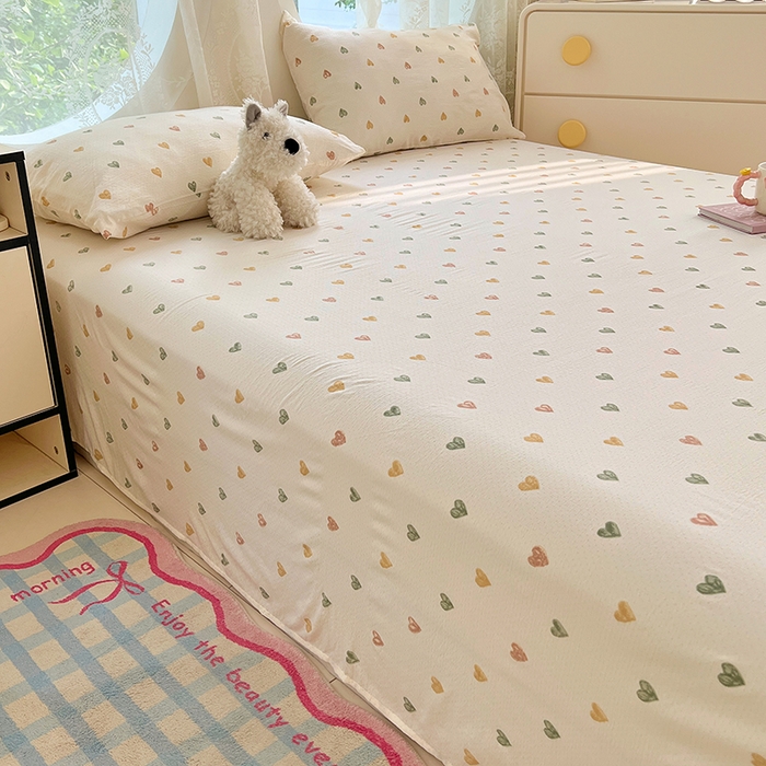 91家纺网 家纺一手货源 找家纺 （总）卡迪熊家纺 2025新款印花木m双层纱床单系列