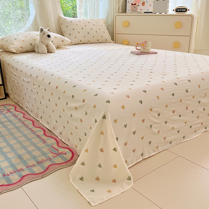 91家纺网 家纺一手货源 找家纺 卡迪熊家纺 2025新款印花木m双层纱床单系列 木m双层纱-点点心动