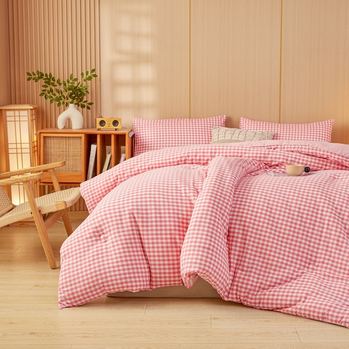 91家纺网 家纺一手货源 找家纺 美尔惠家纺 2025新款无印水洗棉格子春秋被冬被被子被芯学生季被芯 粉小格