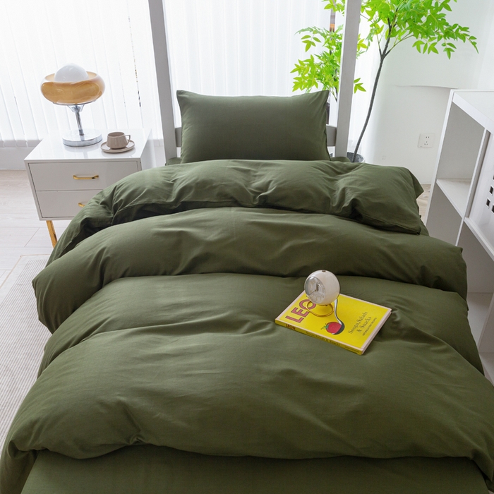 91家纺网 家纺一手货源 找家纺 简冠家纺 2025新款13372全棉纯色学生三件套 军绿色