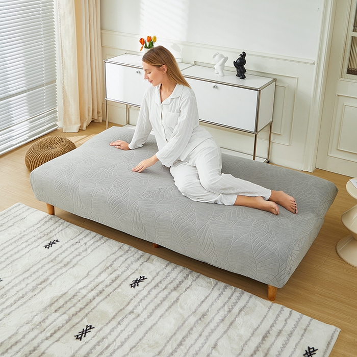 91家纺网 家纺一手货源 找家纺 逐日沙发套2025新款大树叶沙发床套 防水提花大树叶 -浅灰