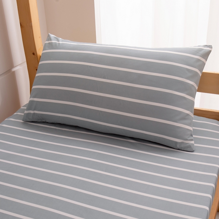 91家纺网 家纺一手货源 找家纺 暖季家纺2025新款无印风学生防水床笠 防水-蓝白细条纹