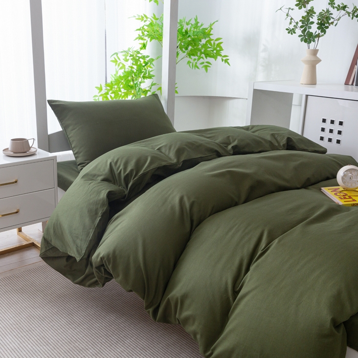 91家纺网 家纺一手货源 找家纺 简冠家纺 2025新款13372全棉纯色学生三件套 军绿色