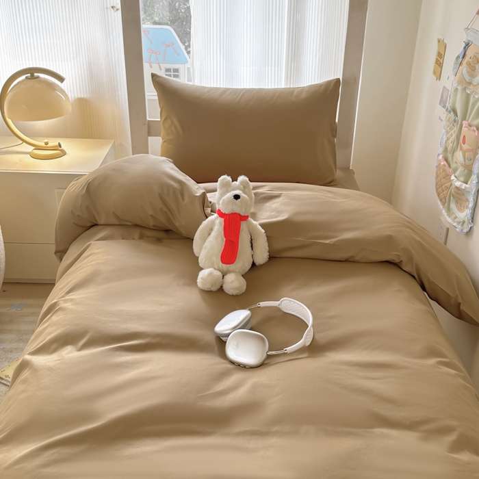 91家纺网 家纺一手货源 找家纺 简冠家纺 2025新款13372全棉纯色学生三件套 卡其