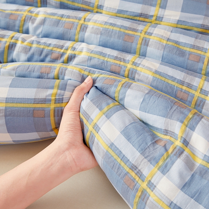 91家纺网 家纺一手货源 找家纺 美尔惠家纺 2025新款无印水洗棉格子春秋被冬被被子被芯学生季被芯 简兮兰