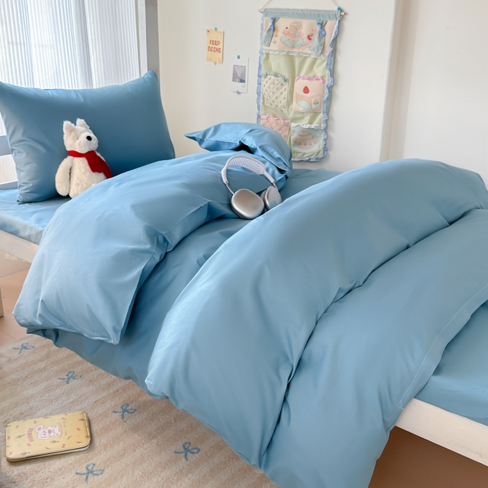 91家纺网 家纺一手货源 找家纺 简冠家纺 2025新款13372全棉纯色学生三件套 浅蓝