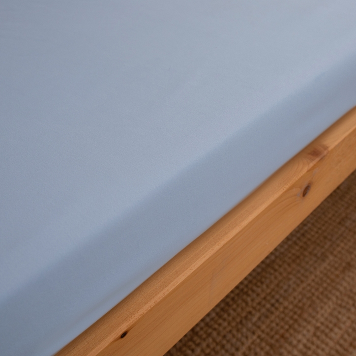 91家纺网 家纺一手货源 找家纺 暖季家纺2025新款无印风学生防水床笠 防水-晴朗蓝