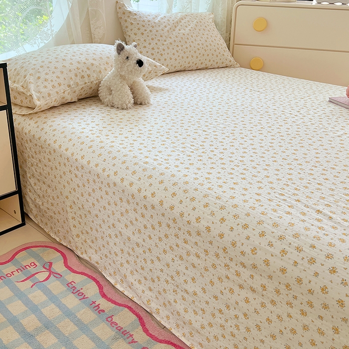 91家纺网 家纺一手货源 找家纺 卡迪熊家纺 2025新款印花木m双层纱床单系列 木m双层纱-幽梦玫瑰