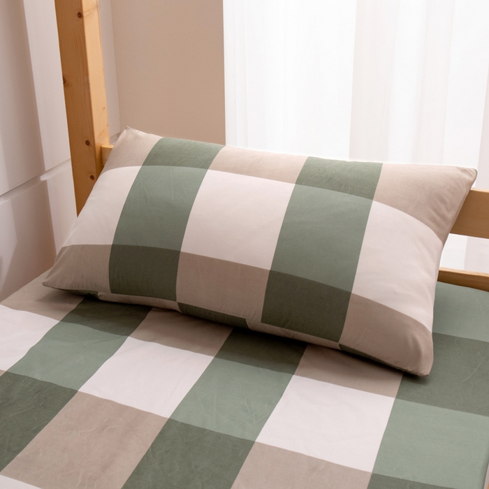 91家纺网 家纺一手货源 找家纺 暖季家纺2025新款无印风学生防水床笠 防水-绿灰格