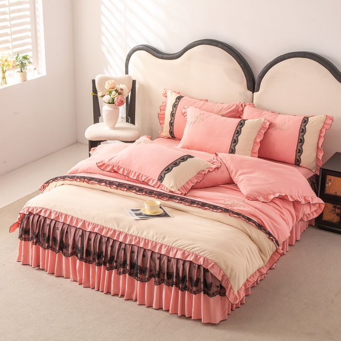 91家纺网 家纺一手货源 找家纺 皇谱家纺  2025新款60sA类水洗棉床裙款四件套-彩蝶之恋 彩蝶之恋-豆沙