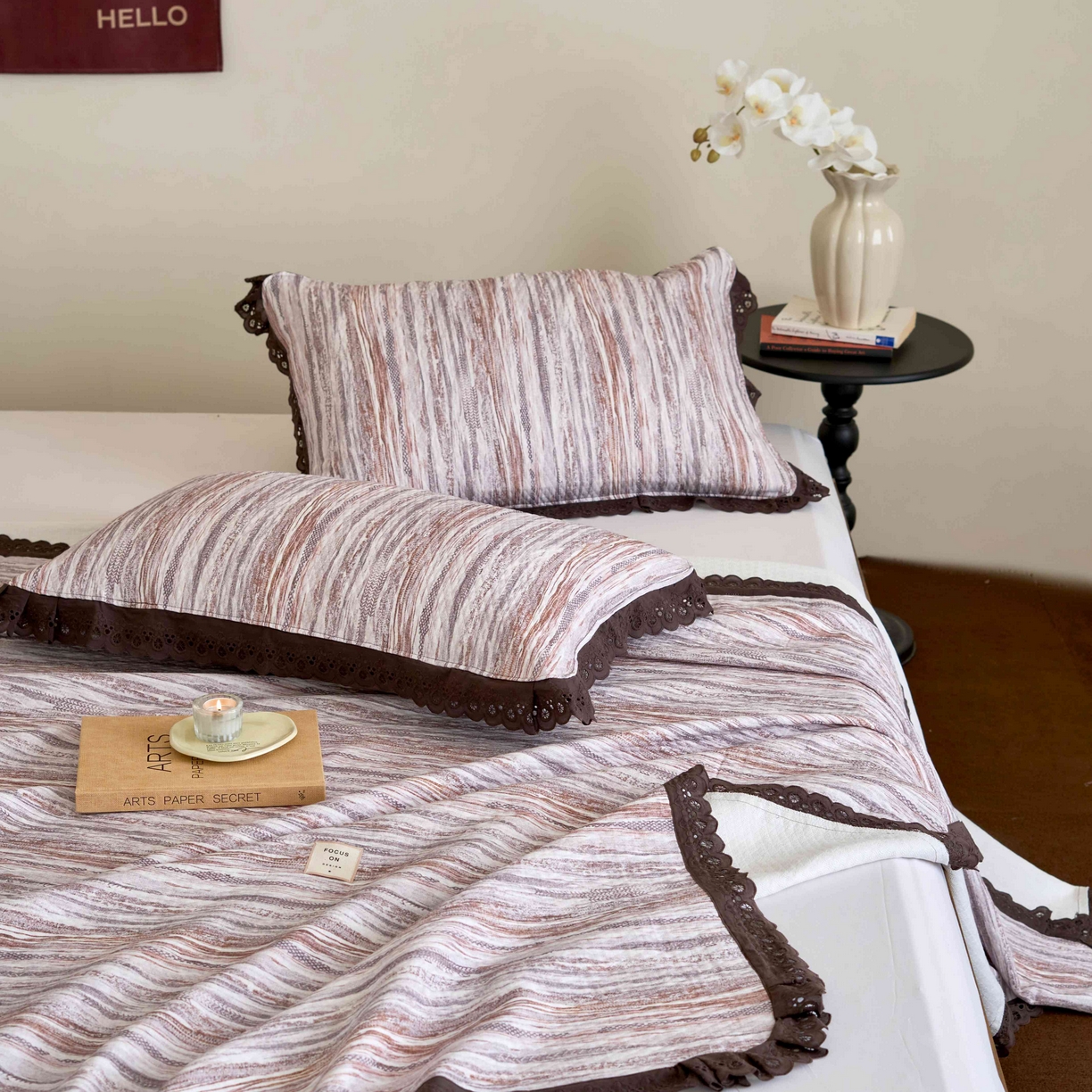 91家纺网 家纺一手货源 找家纺 月夏 2025新款春夏全棉纯棉提花床盖三件套 半岛-咖