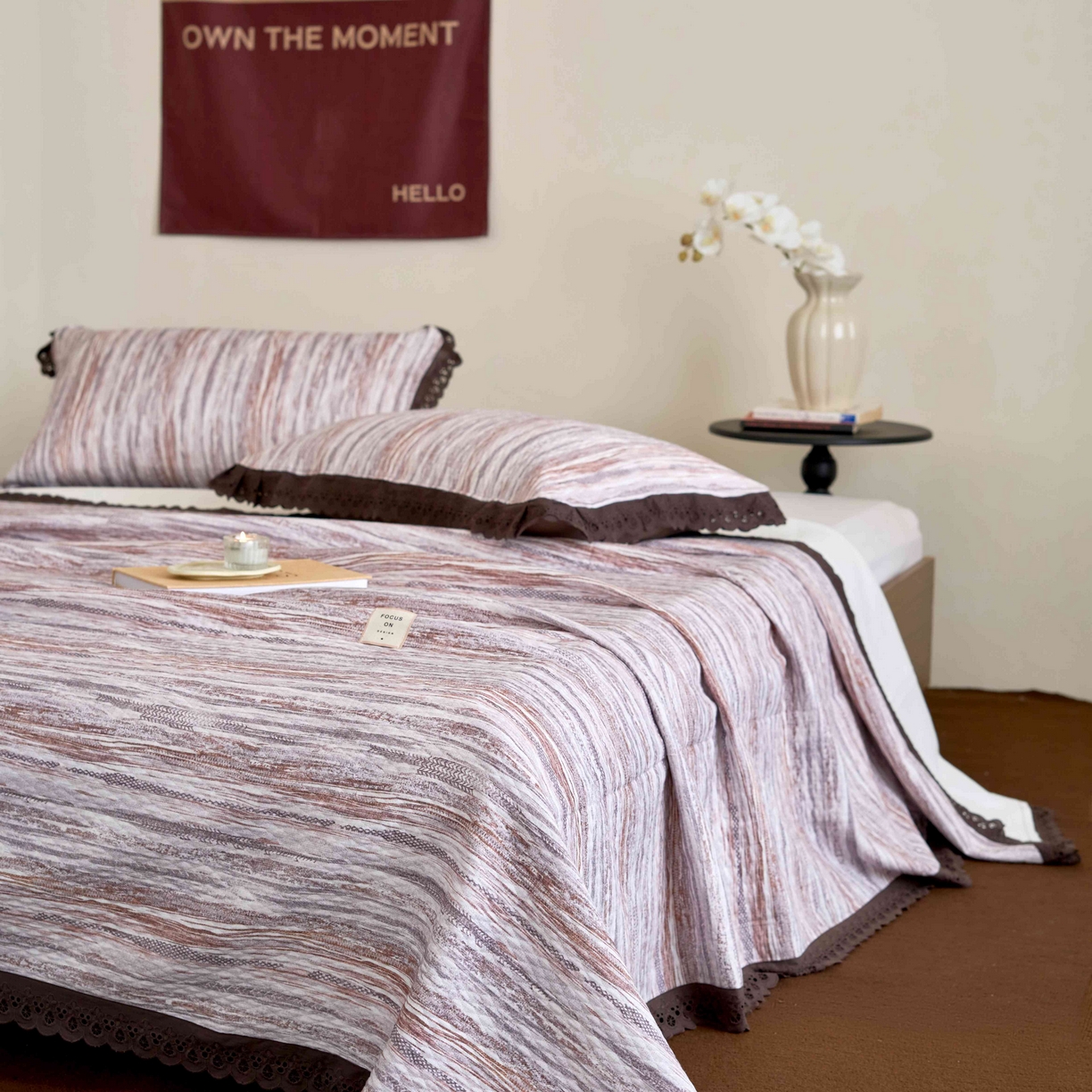 91家纺网 家纺一手货源 找家纺 月夏 2025新款春夏全棉纯棉提花床盖三件套 半岛-咖