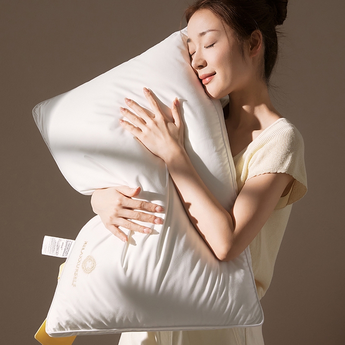 91家纺网 家纺一手货源 找家纺 微枕芯 2025春夏新款微米酒店软枕芯枕头枕芯单枕芯 立体软中枕（1200克）超软-偏低 48x74cm单枕/只