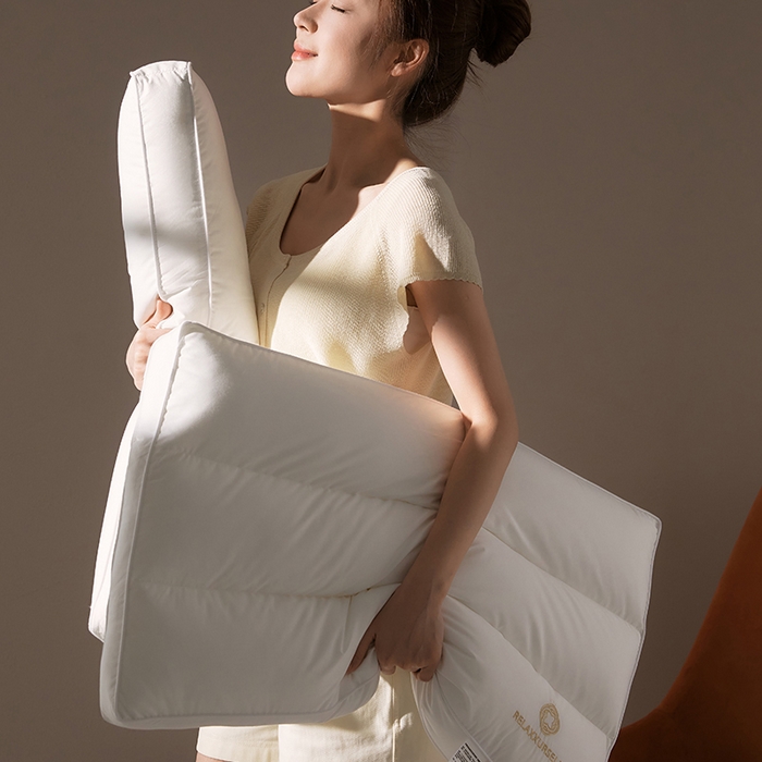 91家纺网 家纺一手货源 找家纺 微枕芯 2025春夏新款微米酒店软枕芯枕头枕芯单枕芯 立体软中枕（1200克）软硬适中 48x74cm单枕/只