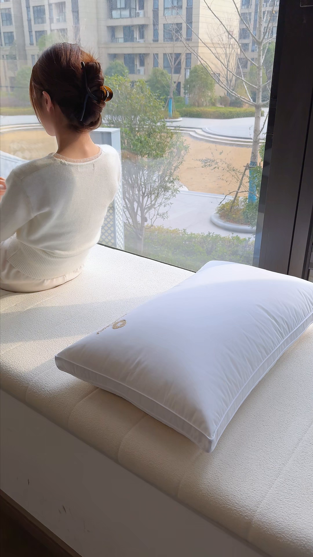 91家纺网 家纺一手货源 找家纺 微枕芯 2025春夏新款微米酒店软枕芯枕头枕芯单枕芯 立体软高枕（1300克）软高枕 48x74cm单枕/只
