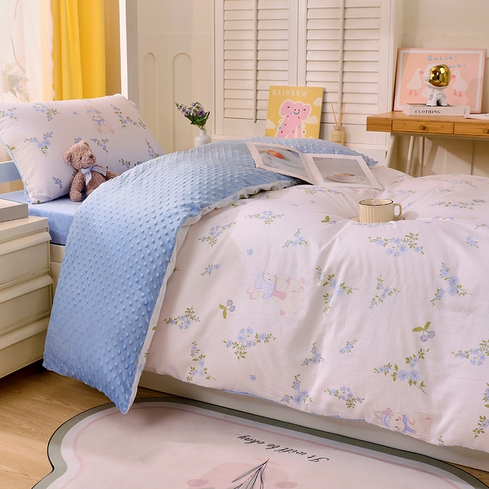 91家纺网 家纺一手货源 找家纺 金鑫汇2025新款学生上下铺棉加豆豆绒三件套 花丛兔