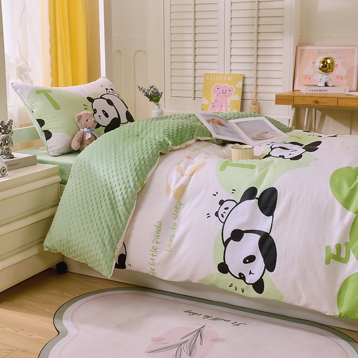 91家纺网 家纺一手货源 找家纺 金鑫汇2025新款学生上下铺棉加豆豆绒三件套 可爱熊猫