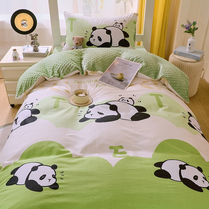 91家纺网 家纺一手货源 找家纺 金鑫汇2025新款学生上下铺棉加豆豆绒三件套 可爱熊猫