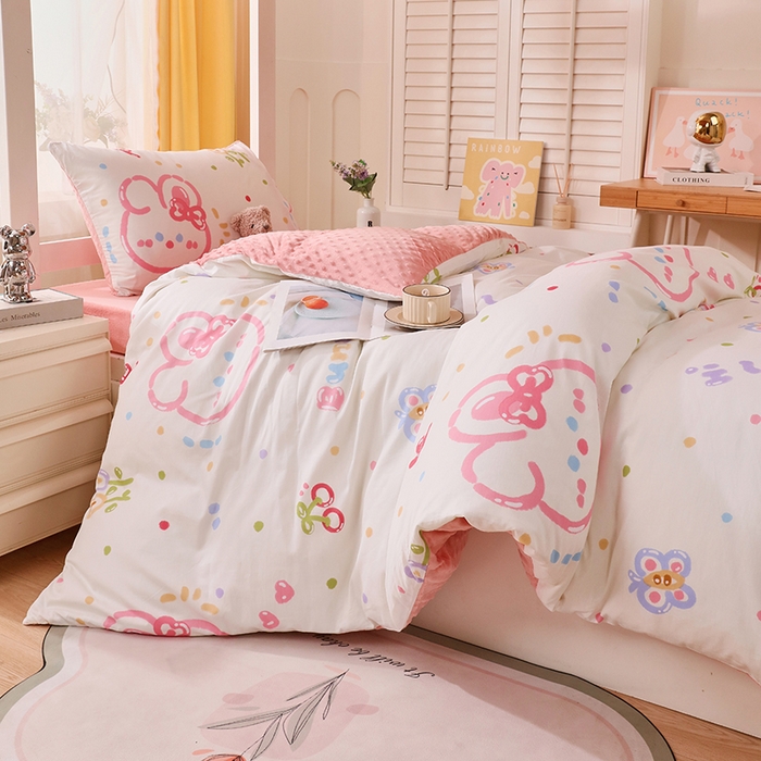 91家纺网 家纺一手货源 找家纺 金鑫汇2025新款学生上下铺棉加豆豆绒三件套 奇趣小兔