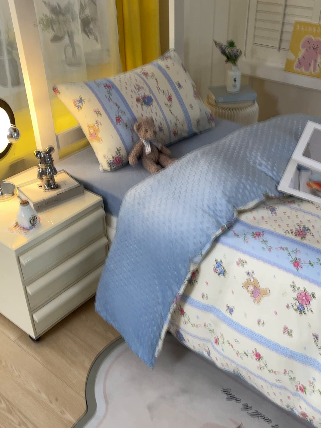 91家纺网 家纺一手货源 找家纺 金鑫汇2025新款学生上下铺棉加豆豆绒三件套 快乐萌兔