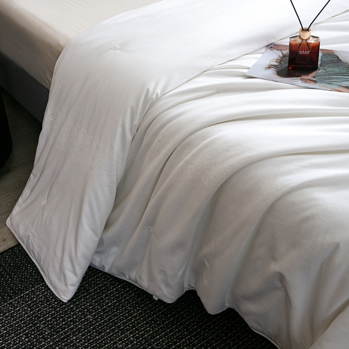 91家纺网 家纺一手货源 找家纺 （总）蚕阿婆2025新款100%桑蚕丝被 全棉提花纯手工蚕丝被