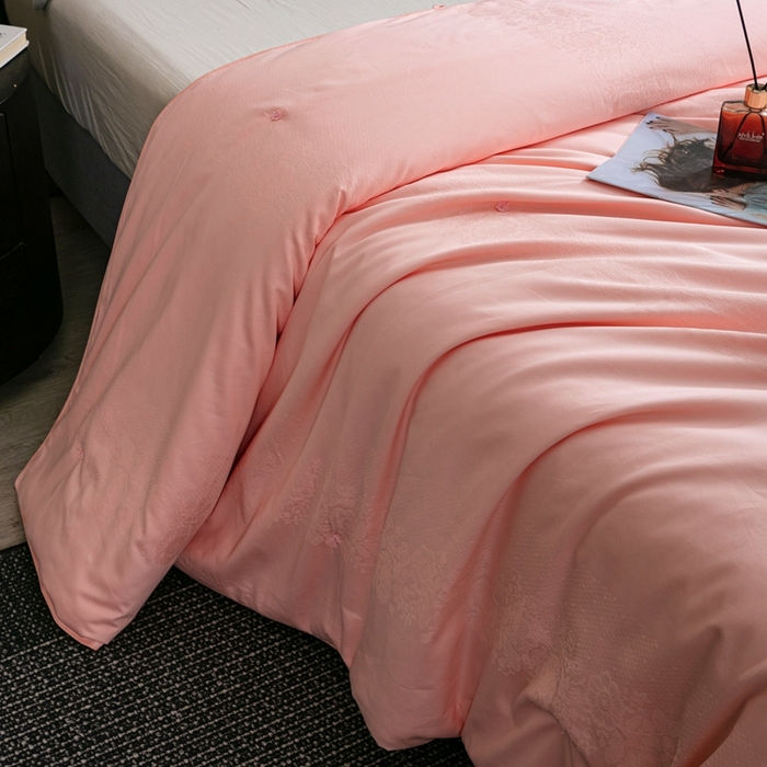 91家纺网 家纺一手货源 找家纺 蚕阿婆2025新款100%桑蚕丝被 全棉提花纯手工蚕丝被 玉色