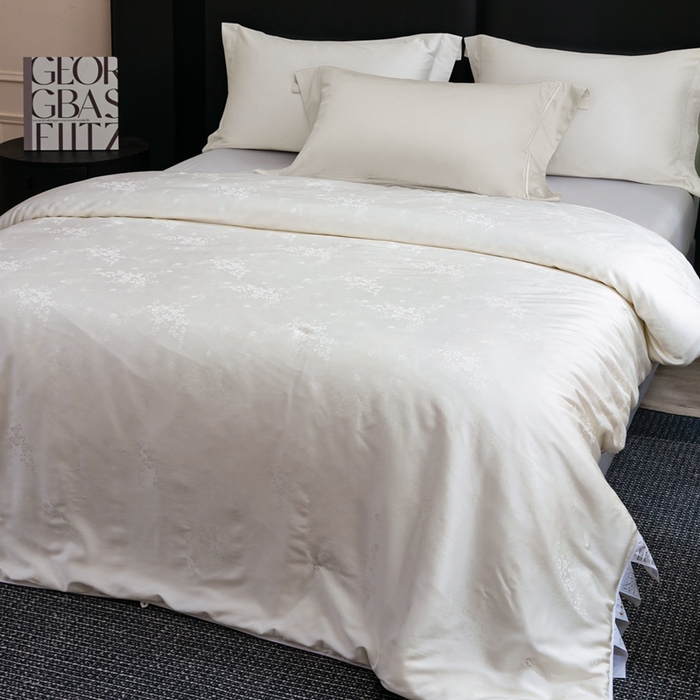 91家纺网 家纺一手货源 找家纺 蚕阿婆2025新款正宗天丝提花桑蚕丝被柞蚕丝春秋冬被禾槿 白色-禾槿