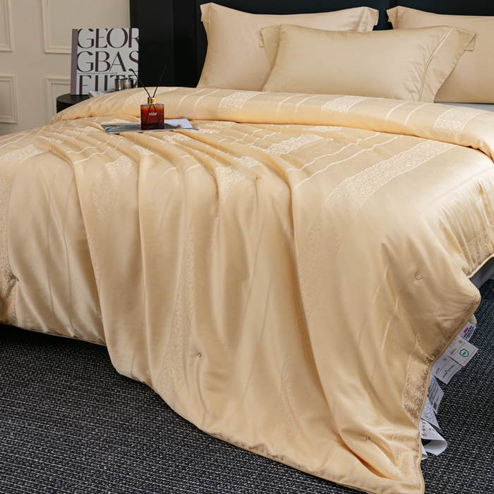 91家纺网 家纺一手货源 找家纺 （总）蚕阿婆2025新款6A双宫茧蚕丝被芯蚕阿婆提花蚕丝被芯-索若亚