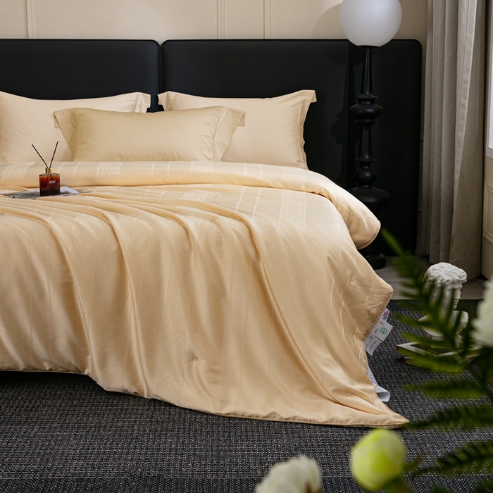 91家纺网 家纺一手货源 找家纺 （总）蚕阿婆2025新款6A双宫茧蚕丝被芯蚕阿婆提花蚕丝被芯-索若亚