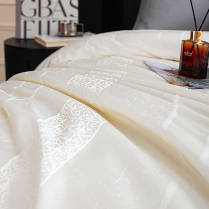 91家纺网 家纺一手货源 找家纺 蚕阿婆2025新款6A双宫茧蚕丝被芯蚕阿婆提花蚕丝被芯-索若亚 索若亚-白色