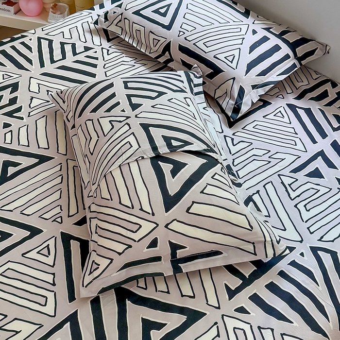 91家纺网 家纺一手货源 找家纺 梵巢家纺 2025新款加厚芦荟棉床单磨毛化纤床单 三角几何