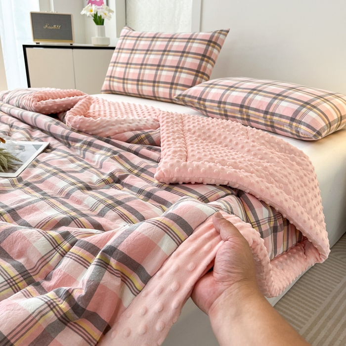 91家纺网 家纺一手货源 找家纺 鸣升家纺 2025新款全棉豆豆被被子被芯 莫妮卡粉