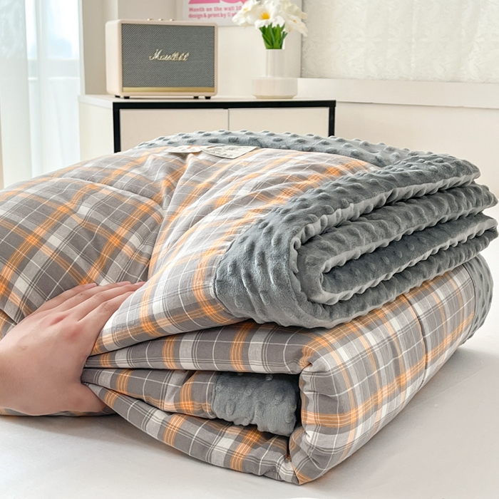 91家纺网 家纺一手货源 找家纺 鸣升家纺 2025新款全棉豆豆被被子被芯 南国灰