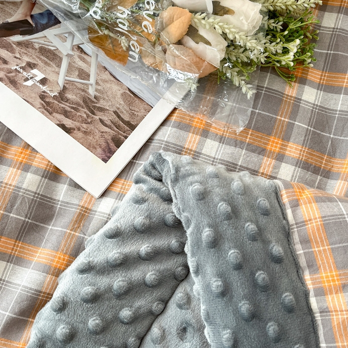 91家纺网 家纺一手货源 找家纺 鸣升家纺 2025新款全棉豆豆被被子被芯 南国灰