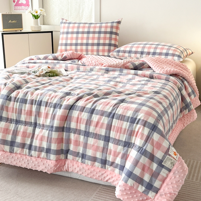 91家纺网 家纺一手货源 找家纺 鸣升家纺 2025新款全棉豆豆被被子被芯 七彩格粉